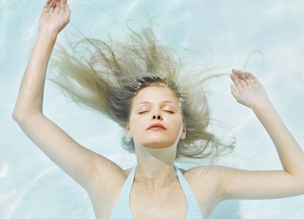 How-to-Keep-Hair-Healthy-while-Swimming
